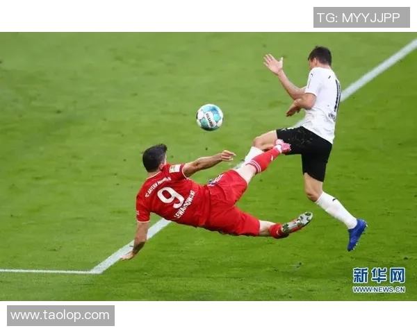 门兴格拉德巴赫与皇家马德里激战正酣精彩瞬间回顾与战术分析