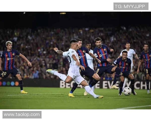 巴萨与凯尔特人激战正酣球迷期待精彩对决与历史交锋 巴萨与凯尔特人激战正酣球迷期待精彩对决与历史交锋